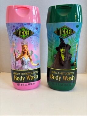 Wicked Body Wash Choose Glinda or Elphaba 8 oz
